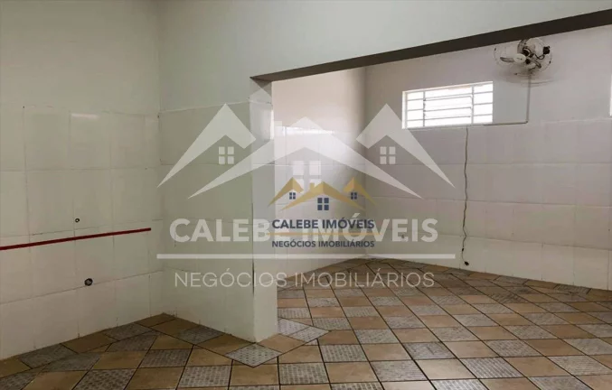 Imagem Sobrado Á Venda Residencial Com Ponto Comercial no Centro de Tatuí-SP