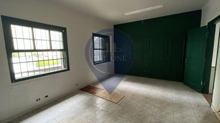 Imagem Excelente Casa Comercial para Locação em Indianópolis, São Paulo-SP: 1 Banheiro, 4 Vagas de Garagem, 300m² de Área.