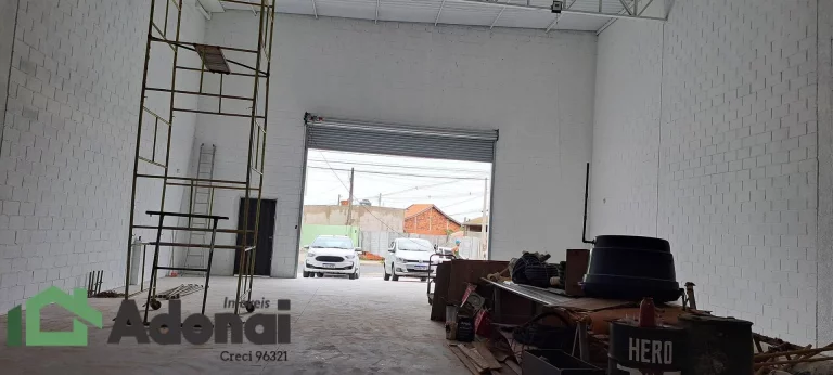 Imagem GALPÃO INDUSTRIAL - Área de 500m² com 362,50m² de área construída.