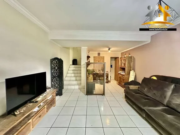 Imagem Casa com Vista para Área Verde no Jardim Rebelato – Cotia | Batelli Imóveis