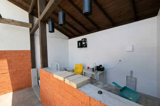 Imagem Casa com 2 dormitórios sendo 2 suítes e 1 vaga de garagem em Governador Celso Ramos/SC