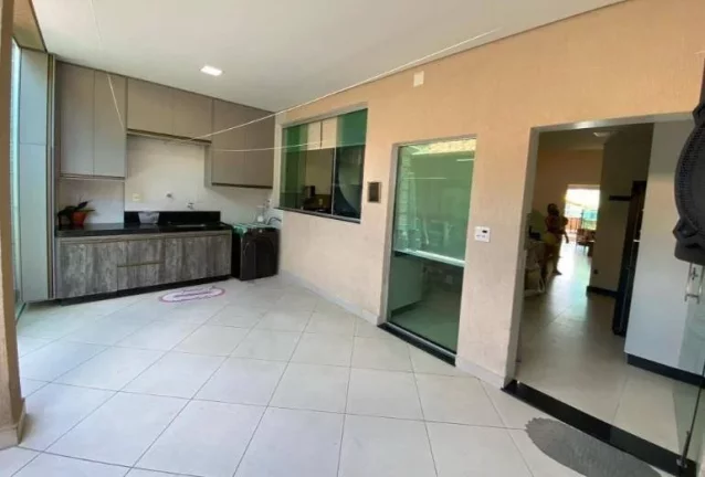 Imagem casa 3 quartos 1 suíte 2 vagas cobertas paralelas