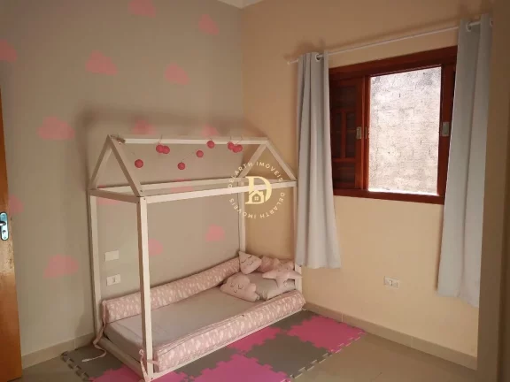Imagem Sobrado - Jardim Minas Gerais - SJCampos - 03 Dormitórios (01 Suíte) - 132m²