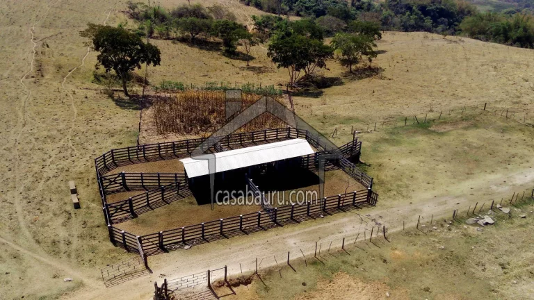 Imagem Vende Fazenda Álvaro de Carvalho - Garça