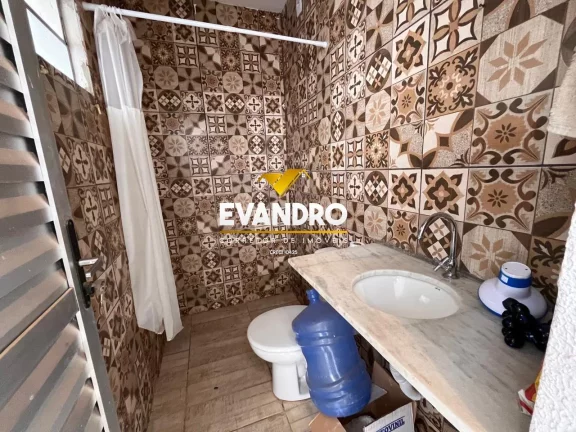 Imagem Casa em Condomínio para Venda em Cuiabá / MT no bairro Jardim Imperial