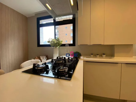Imagem Apartamento de Alto Padrão com 4 Suítes e 3 vagas demarcadas, Retrofit-Acabamento Impecável na Vila Rica, Santos