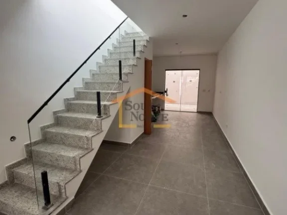 Imagem Sobrado NOVO, 3 dormitórios, sendo 3 suítes, sala ampla, cozinha, lavanderia, quintal, 4 banheiros...