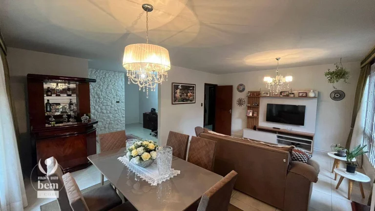 Imagem Essa é a realização do seu SONHO de uma CASA TÉRREA com 236m² e QUINTAL maravilhoso 5 quartos (2 SUÍTES) à venda De 999K Por R$ 901 mil AVALIA PERMUTA