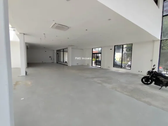 Imagem Loja com 1000m2 na Vila Olímpia.