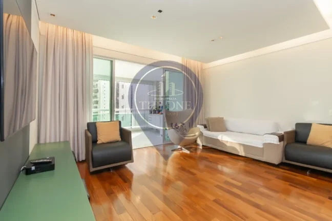 Imagem Imperdível apartamento à venda na Aclimação - São Paulo-SP! 3 quartos, 3 suítes, 2 salas, 5 banheiros, 3 vagas de garagem, 159m².
