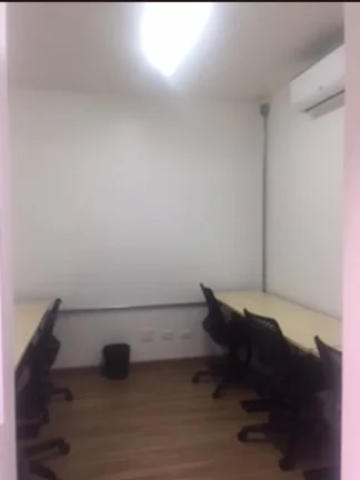 Imagem Sobrado Comercial para Alugar com 280m², 3 dormitórios, 1 suíte, 1 sala e 2 vagas!!!