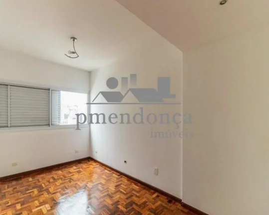 Imagem Apartamento amplo, living para 02 ambientes, dormitórios com armários, banheiro social, cozinha e ...