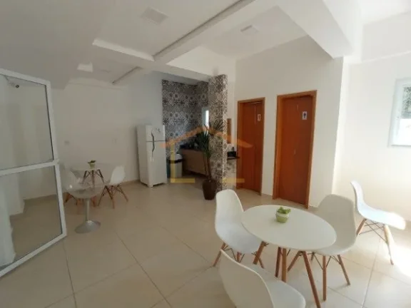 Imagem Apartamento com 40m² com 2 dormitórios, 1 banheiro, sala para dois ambientes, varanda, cozinha com...