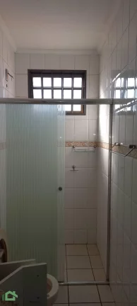 Imagem SOBRADO COM 3 DORMITÓRIOS SENDO 1 SUITE