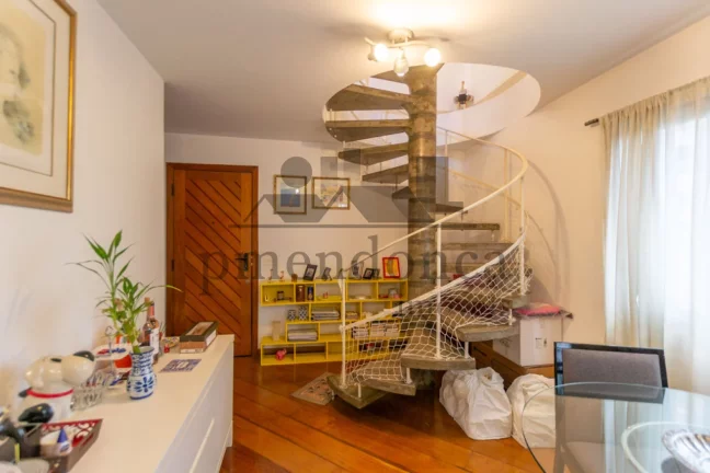 Imagem Excelente cobertura duplex em Perdizes com 214m², 3 quartos ( 1 suíte ) e 2 vagas.