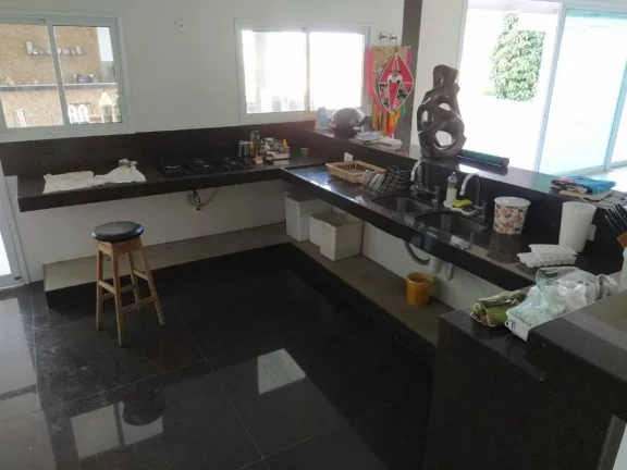 Imagem Descubra o privilégio de viver em uma verdadeira mansão duplex no exclusivo Condomínio Belvedere, em Esmeraldas! Com impressionantes 850m² de área útil, esta residência foi projetada para proporcionar