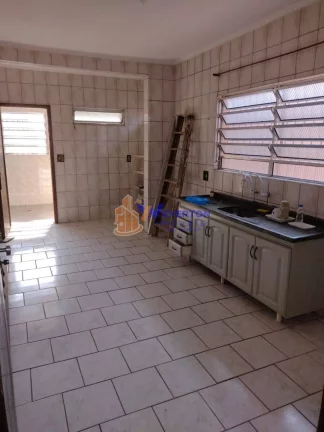 Imagem Casa 3 dormitórios - Venda R$ 380.000,00 Locação R$1.800,00 em Mongaguá