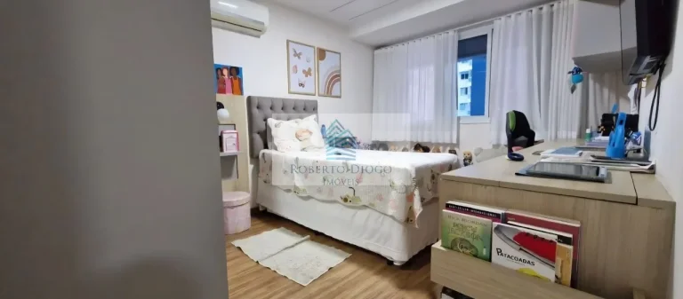 Imagem Imperdível: Apartamento de Luxo à Venda em Icaraí, Niterói-RJ! 4 Quartos, 2 Suítes, 189m² - Agende sua Visita!