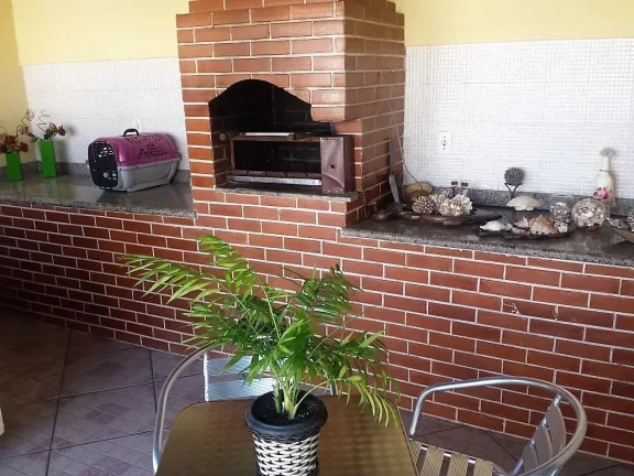 Imagem Casa Duplex, 05 Quartos, Area Gourmet c/ Churrasqueira, 06 Vagas de garagem, Enseada Azul, Guarapari - ES