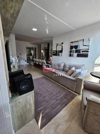Imagem Cobertura com 3 dormitórios à venda, 170 m² por R$ 1.250.000,00 - Centro - Cabo Frio/RJ