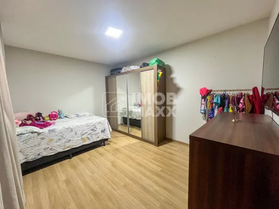 Imagem Casa à Venda em Taguatinga Sul, 300m², 3 Quartos, 2 Suítes SMT