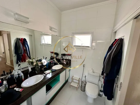 Imagem Casa térrea, 3 Dormitórios ( 3 suítes), 3 vagas, Altos da Serra VI, Sjc.