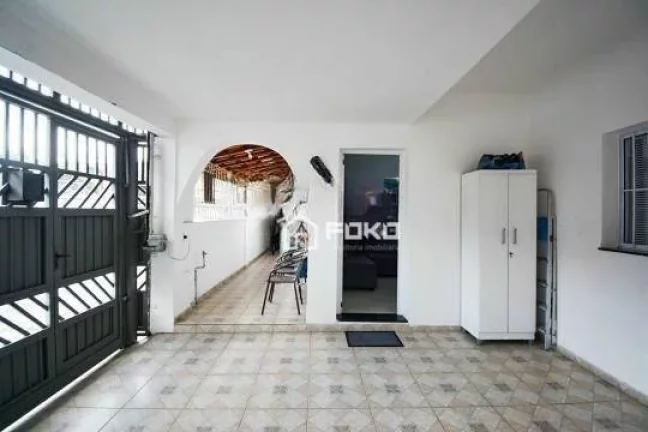 Imagem Sobrado Comercial com 3 Quartos para alugar, 220m² - Vila Galvão