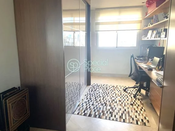 Imagem Morar na V Mariana , próximo ao parque do Ibirapuera , em rua arborizada e tranquila , dispensa com...