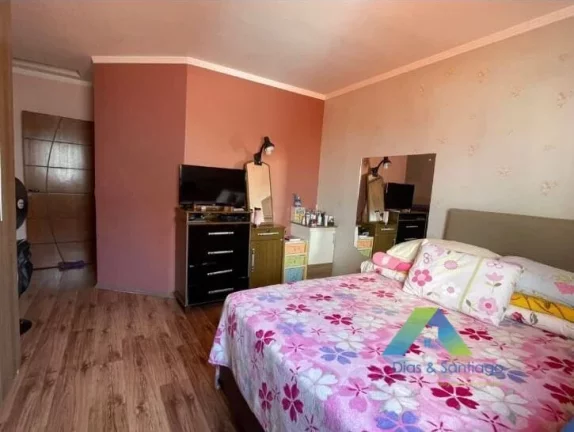 Imagem SANTO ANDRÉ Sobrado 250M², 3 dormitórios, 1 suíte, 4 vagas ótima localização e valor !!!