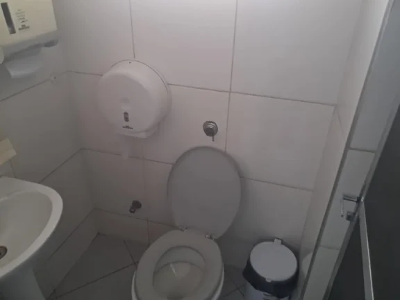 Imagem Galpão para Venda em Rio de Janeiro, Inhoaiba, 5 banheiros, 3 vagas