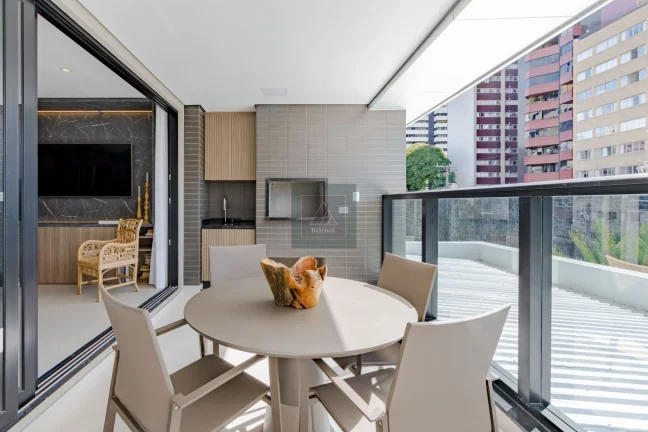 Apartamento de Alto Padrão no Bigorrilho - 3 suíte. 154,73 m² privativos.