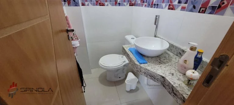 Imagem Sobrado com 2 dormitórios à venda, 51 m² por R$ 280.000,00 - Maracanã - Praia Grande/SP