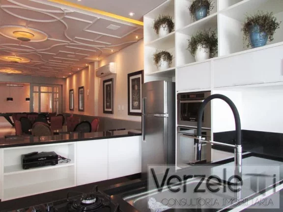 Imagem Cobertura para Venda em Balneário Camboriú / SC no bairro Centro