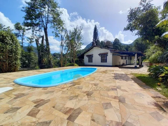 Casa para Venda em Teresópolis / RJ no bairro Parque do Ingá