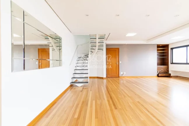 Imagem Triplex para Venda em São Paulo / SP no bairro Mirandópolis