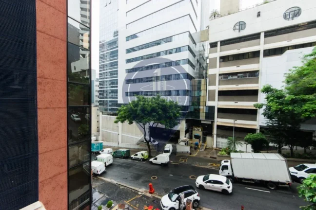 Imagem Apartamento à venda em São Paulo-SP, Bela Vista: 1 quarto, 2 salas, 1 banheiro, 1 vaga, 50m². Aproveite!