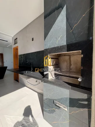 Imagem Casa com 3 quartos no Jardim Mont Serrat em terreno com 371,4m² com 172m² de área construída pos...