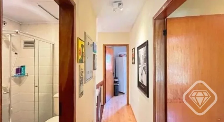 Imagem Casa em condomínio no bairro Ipanema, zona sul de Porto Alegre.

Charmosa casa semi mobiliada, com ...