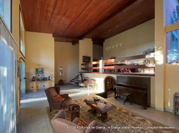 Imagem Chác. Vale do Rio Cotia - 2.650 m² de terreno! 4d(2sts). Linda c/ lareira, adega, piscina e gourmet. Ótima edícula!