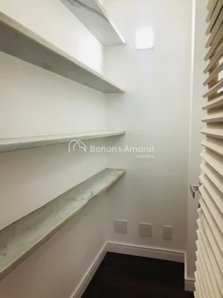 Imagem Apartamento duplex de 190 m² de área útil, um por andar, totalmente reformado, à venda no charmo...