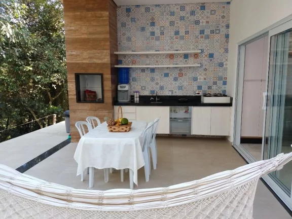 Imagem Sobrado com 3 dormitórios à venda, 320 m² por R$ 2.500.000,00 - Parque Residencial Itapeti - Mogi das Cruzes/SP