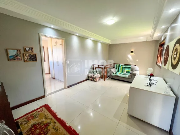 Imagem Excelente casa no Jardim Botânico, Brasília: 400m², 4 dormitórios, 4 suítes, 5 banheiros. Venda por R$ 1.350.000. Agende uma visita!