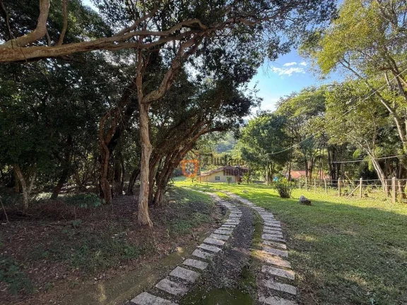 Imagem Chácara com 3 dormitórios à venda, 19000 m² por R$ 650.000 - Jardim - Extrema/MG