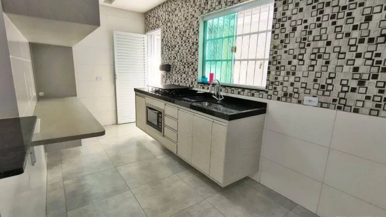 Imagem CASA COM 57 m² - MIRIM - PRAIA GRANDE SP
