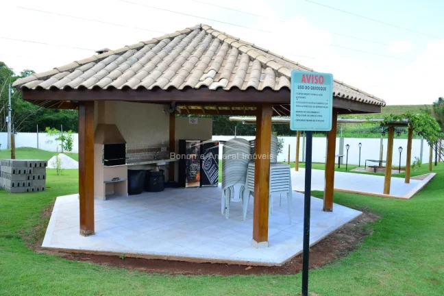 Imagem Terreno no Condomínio Terras do Cancioneiro

Terreno com topografia relativamente plana (390 m²), ...