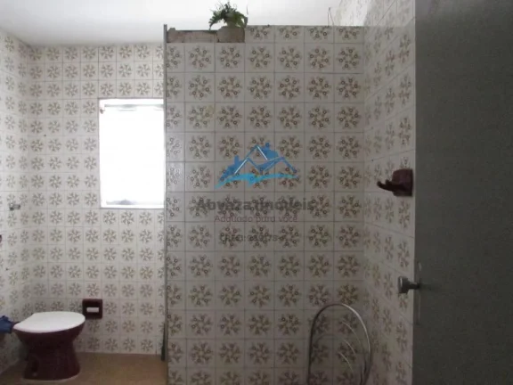 Imagem Casa à Venda no Centro de Carapicuíba | 5 Quartos e Garagem