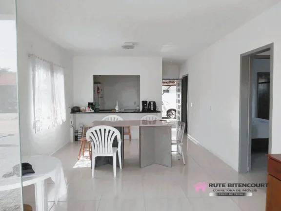 Imagem Excelente Casa Em Alvenaria Mobiliada - Salinas- Balneário Barra do Sul -SC