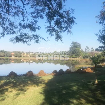 Imagem Excelente casa 280 m² com piscina no condomínio Vivendas do Lago