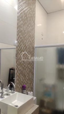 Imagem Sobrado para venda em condominio fechado em Sorocaba-SP