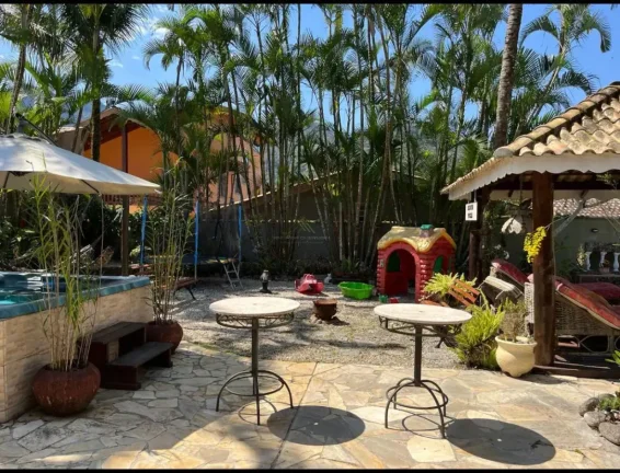 Imagem Casa em Condomínio para Venda em Ubatuba / SP no bairro Horto Florestal